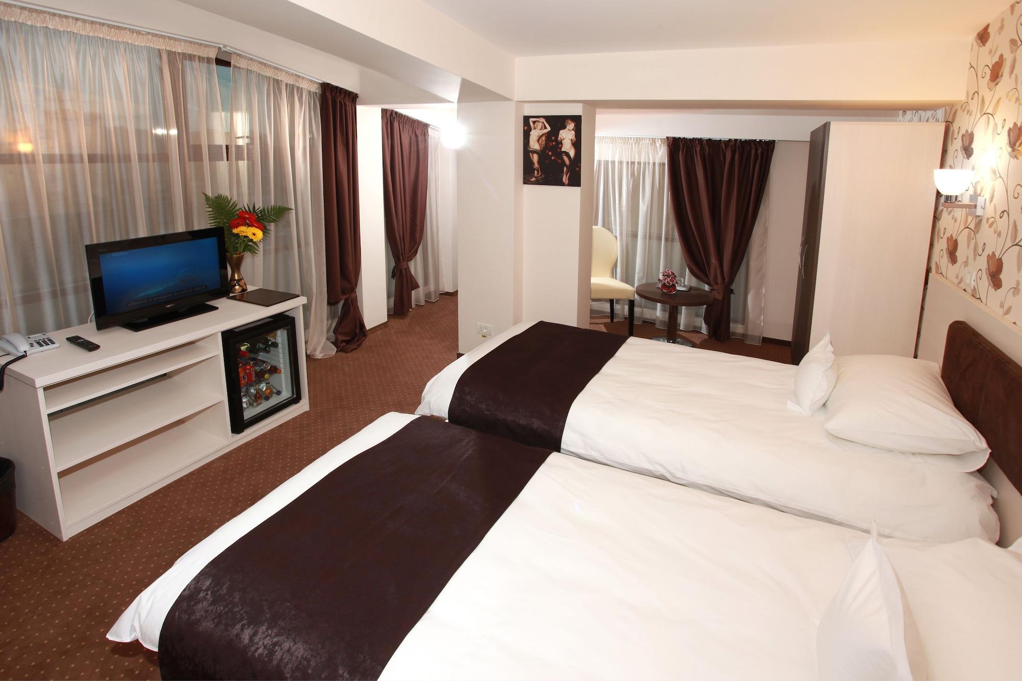 West Plaza Hotel ブカレスト エクステリア 写真