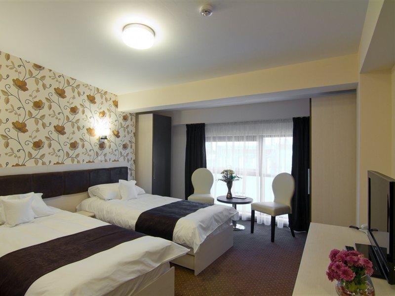 West Plaza Hotel ブカレスト エクステリア 写真