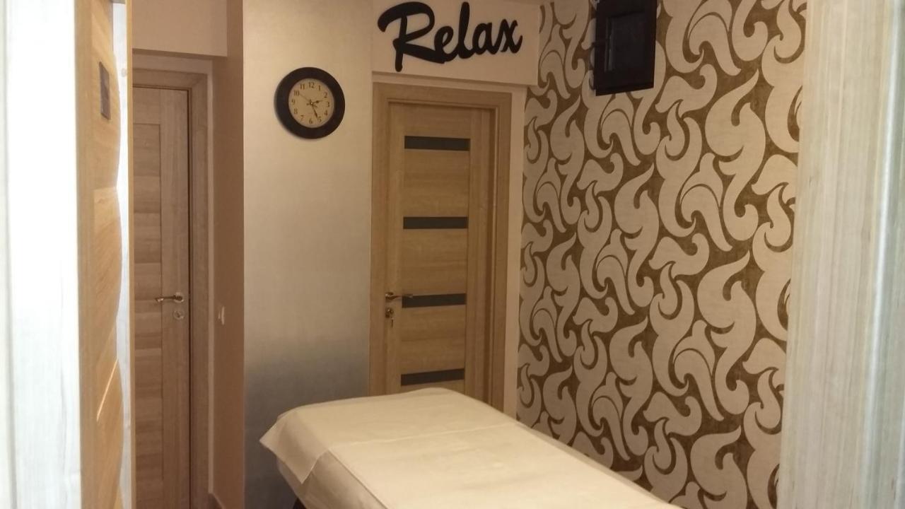 West Plaza Hotel ブカレスト エクステリア 写真